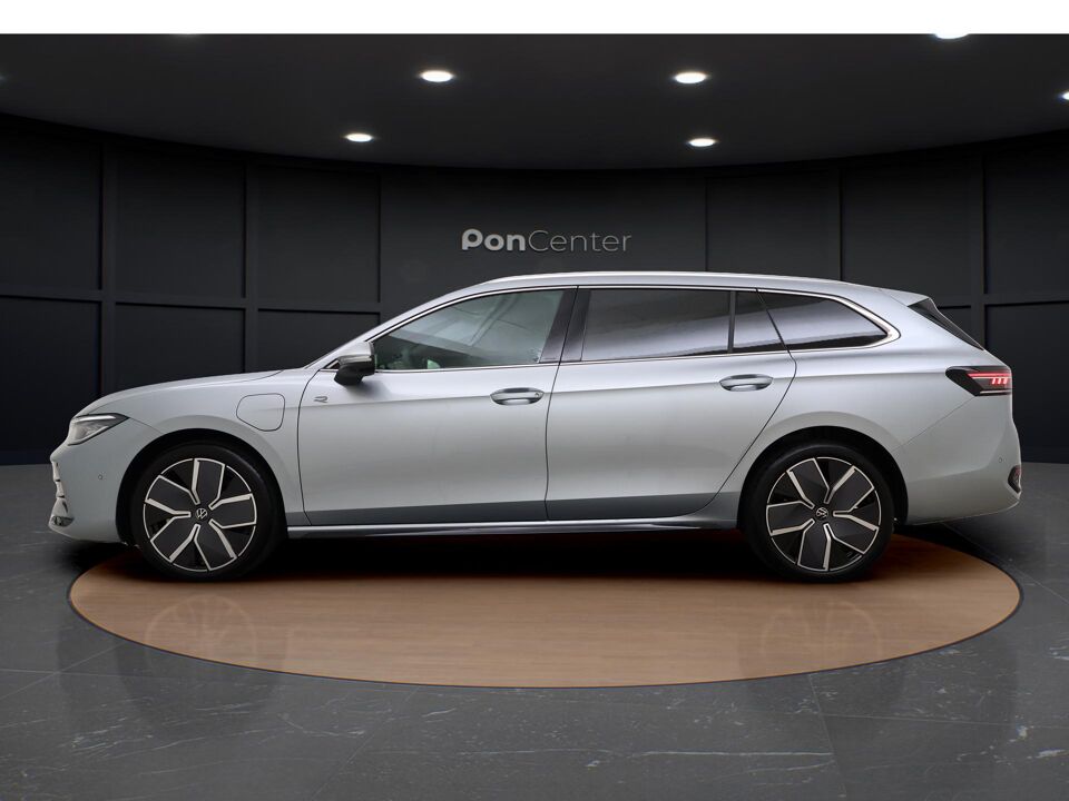 Volkswagen Passat Variant R-Line-Edition 1.5 eHybrid 200 kW / 272 pk
