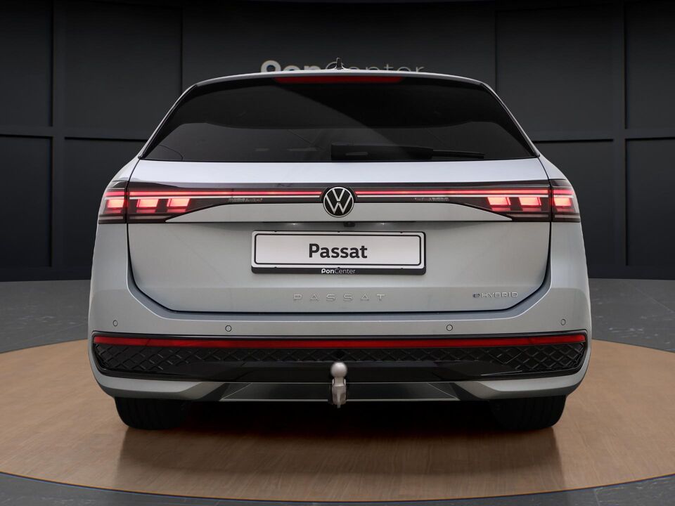 Volkswagen Passat Variant R-Line-Edition 1.5 eHybrid 200 kW / 272 pk