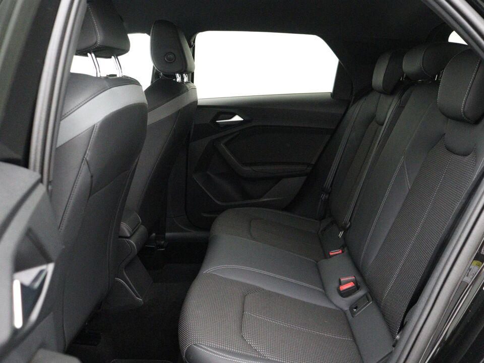 Audi A1 Sportback 25 TFSI S-line
