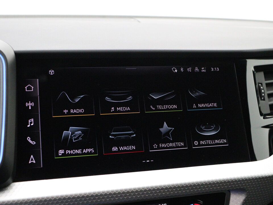 Audi A1 Sportback 25 TFSI S-line