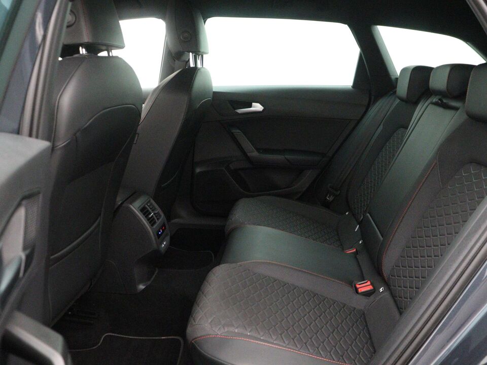 SEAT Leon Sportstourer 1.0 eTSI FR Business