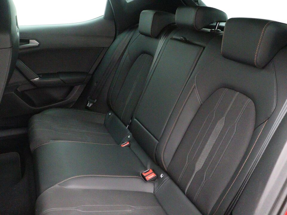 CUPRA Leon 1.4 e-Hybrid Business