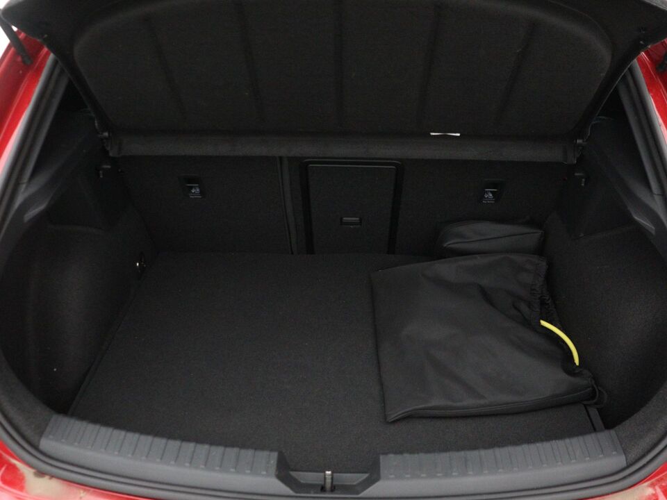 CUPRA Leon 1.4 e-Hybrid Business