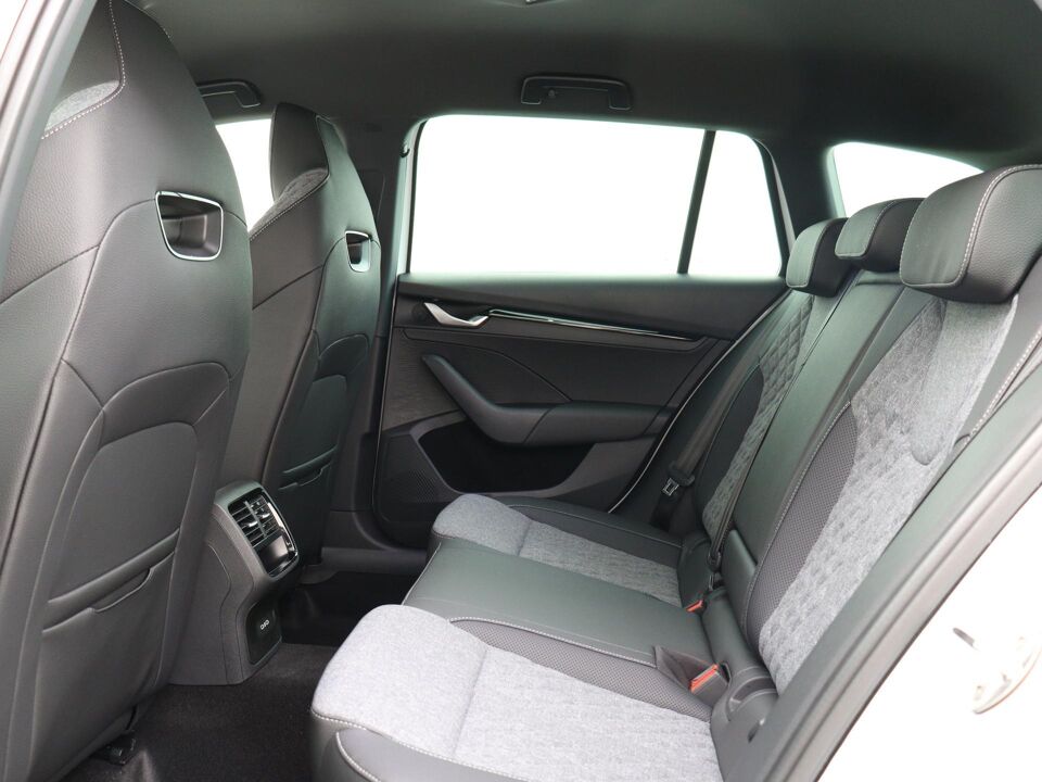 Škoda Octavia Combi Sportline Business 1.5 TSI m-HEV 110 kW / 150 PK