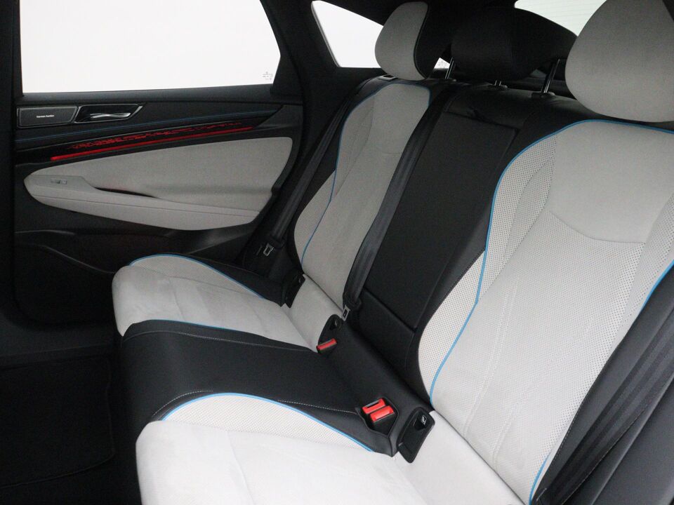 Volkswagen ID.7 Pro Business 77 kWh