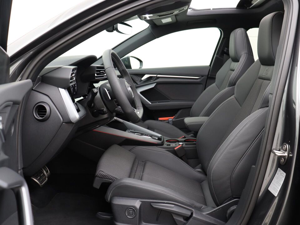 Audi A3 Sportback 45 TFSI e 272 PK S Edition Competition