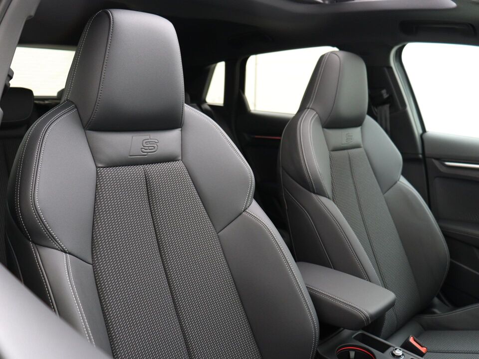Audi A3 Sportback 45 TFSI e 272 PK S Edition Competition