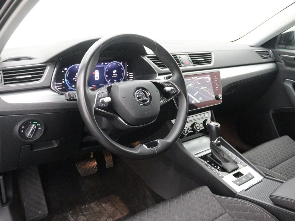 Škoda Superb Combi 1.4 TSI iV Ambition