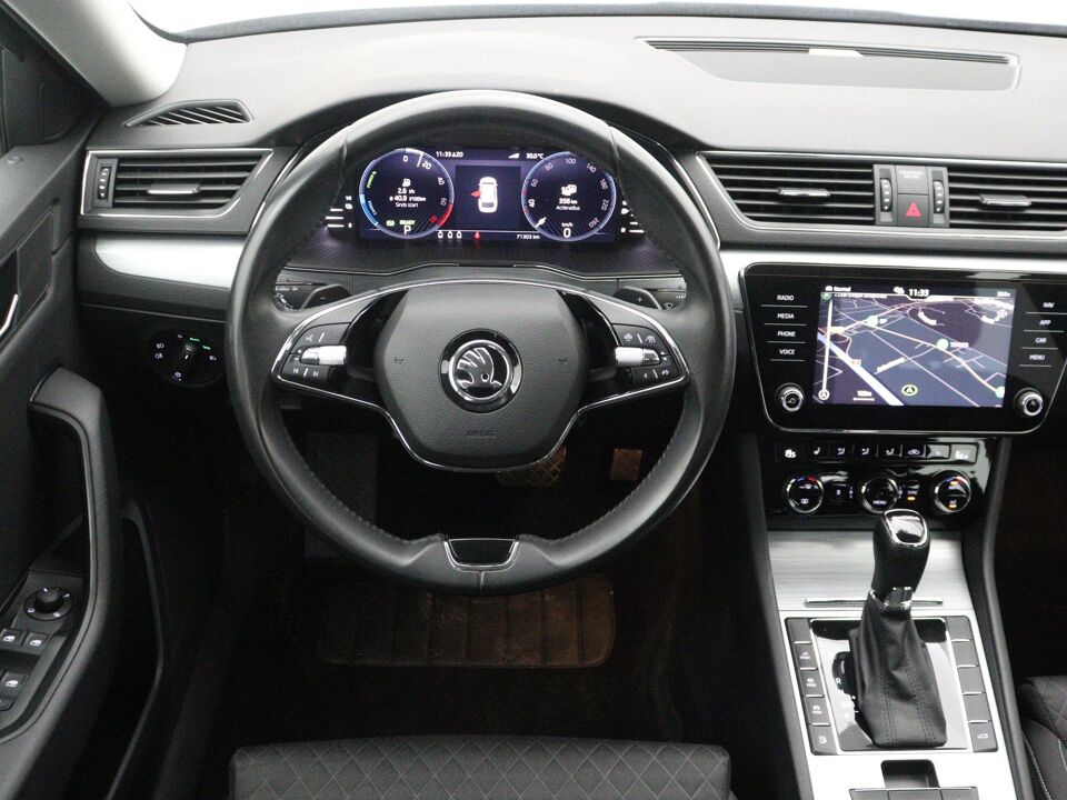 Škoda Superb Combi 1.4 TSI iV Ambition