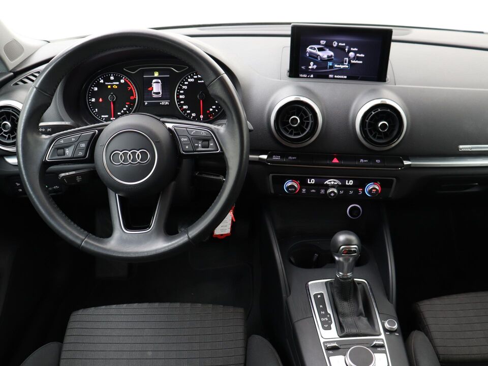 Audi A3 Sportback 30 TFSI Sport Lease Edition