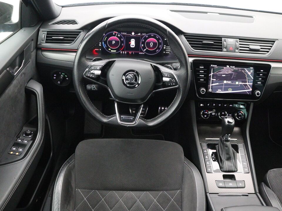 Škoda Superb Combi 1.4 TSI iV Sportline Business