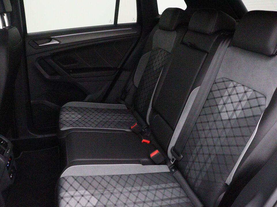 Volkswagen Tiguan 1.5 TSI R-Line Business+