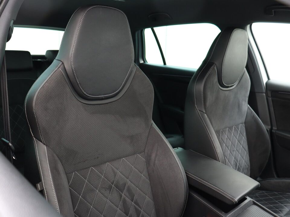 Škoda Superb Combi 1.5 TSI 150 PK DSG Sportline Business