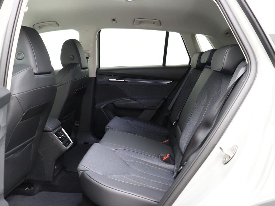 Škoda Elroq Business Edition Tour 210 kW / 286 PK