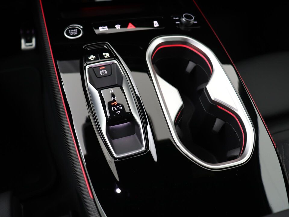 Audi A6 Limousine Pro Line 2.0 e-hybrid 220 kW / 299 PK