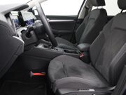 Volkswagen Golf 1.0 TSI Life Business