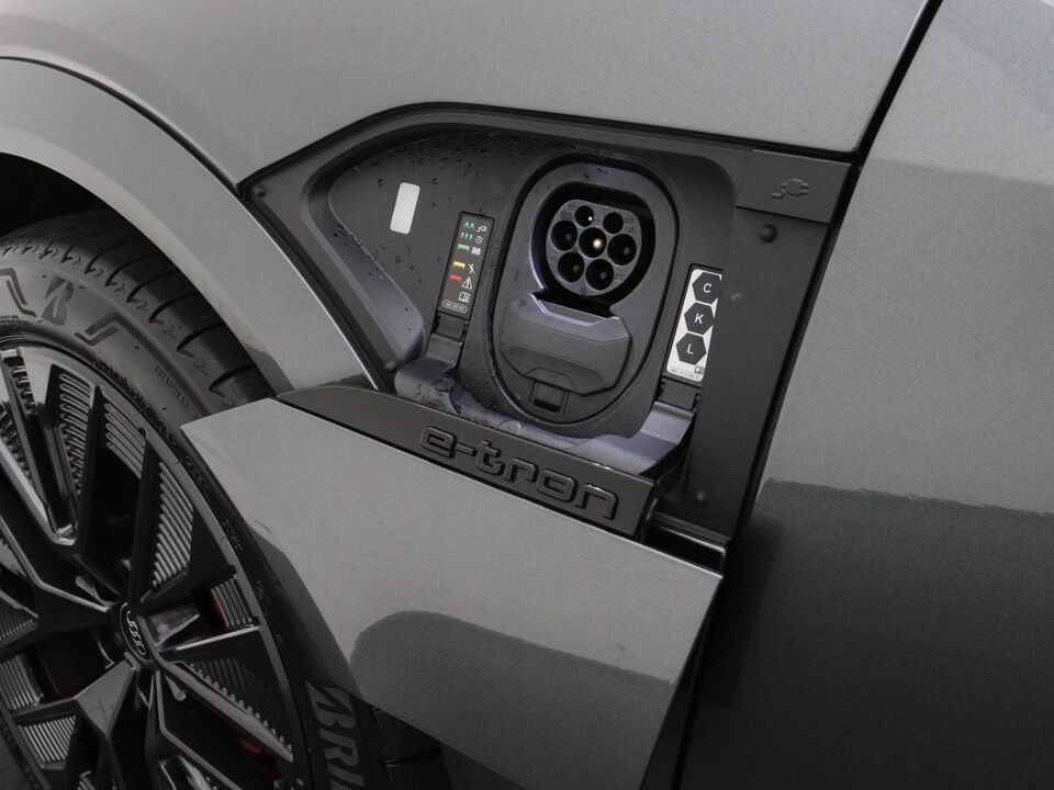 Audi Q8 Sportback e-tron 55 quattro S Edition Competition 115 kWh