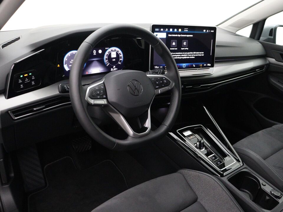 Volkswagen GOLF Variant 1.5 eTSI Style