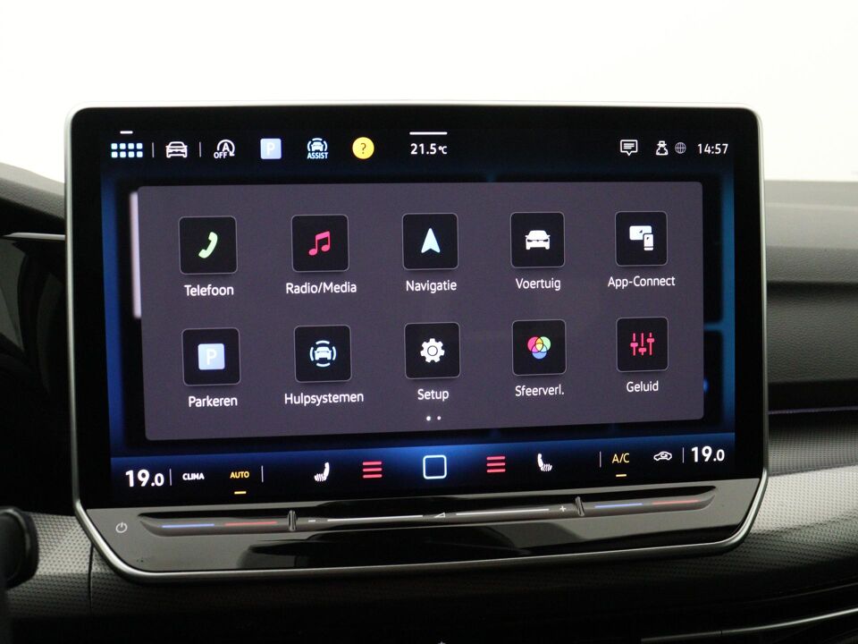 Volkswagen GOLF Variant 1.5 eTSI Style