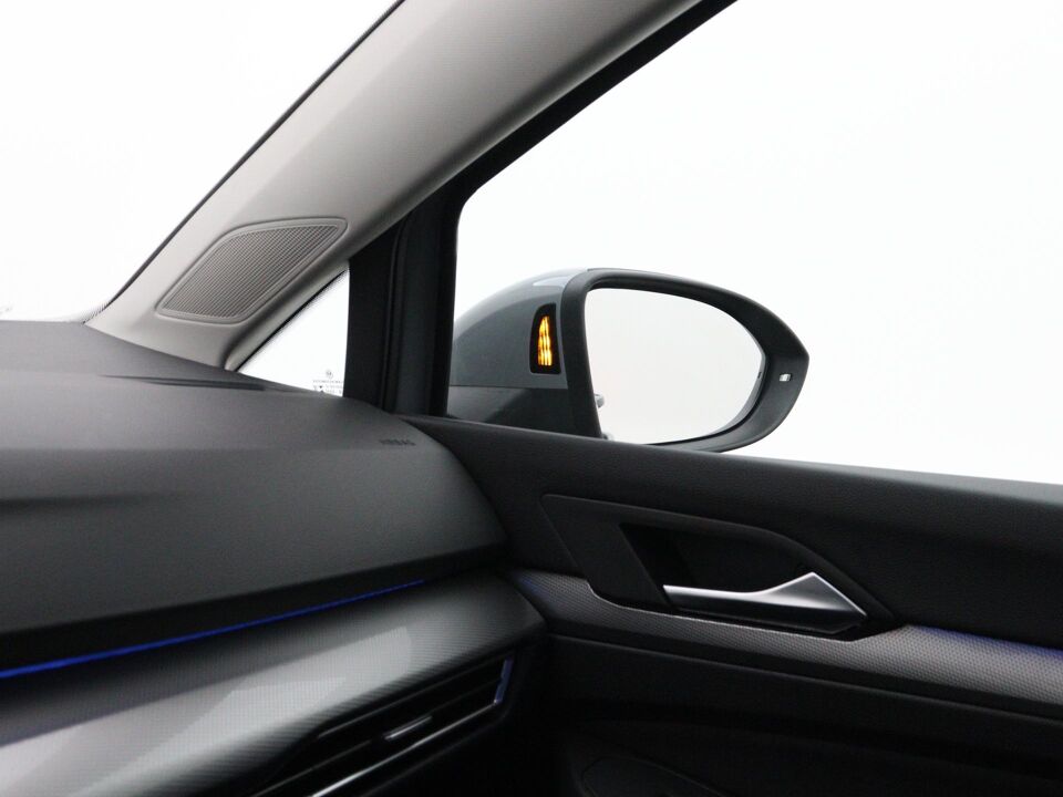 Volkswagen GOLF Variant 1.5 eTSI Style