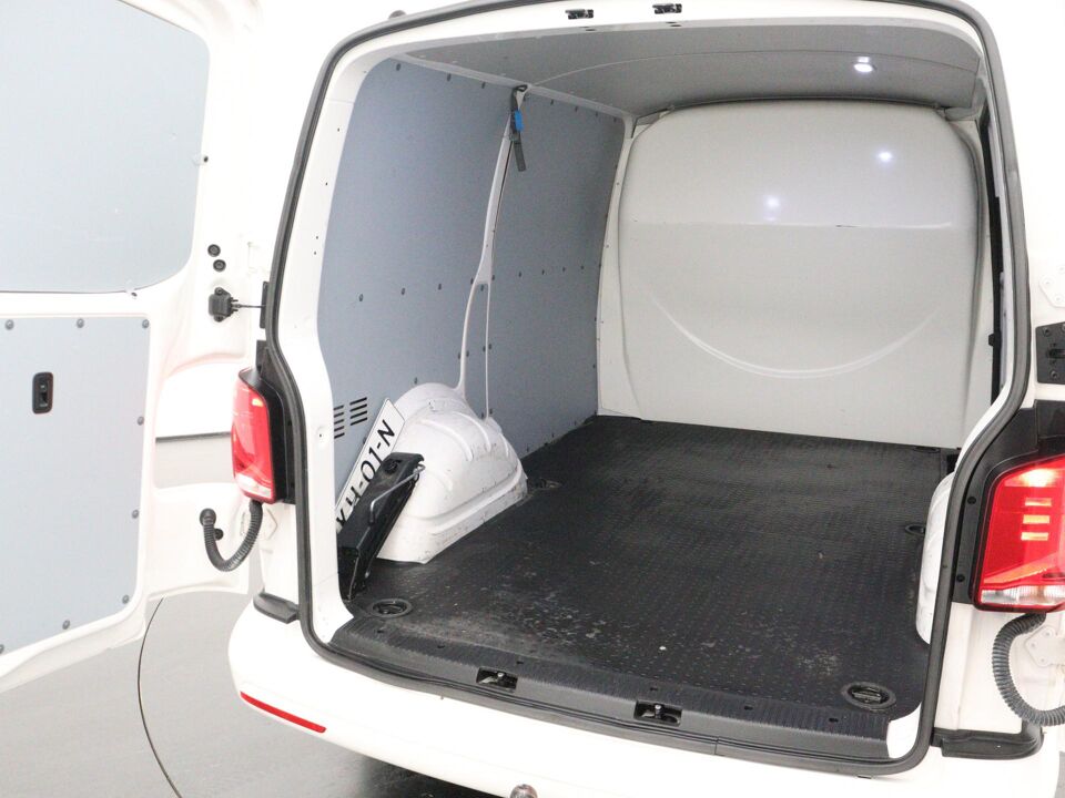 VW-Bedrijfswagens Transporter 2.0 TDI 150 PK DSG L1H1 28 Comfortline