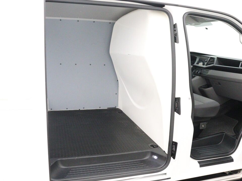VW-Bedrijfswagens Transporter 2.0 TDI 150 PK DSG L1H1 28 Comfortline
