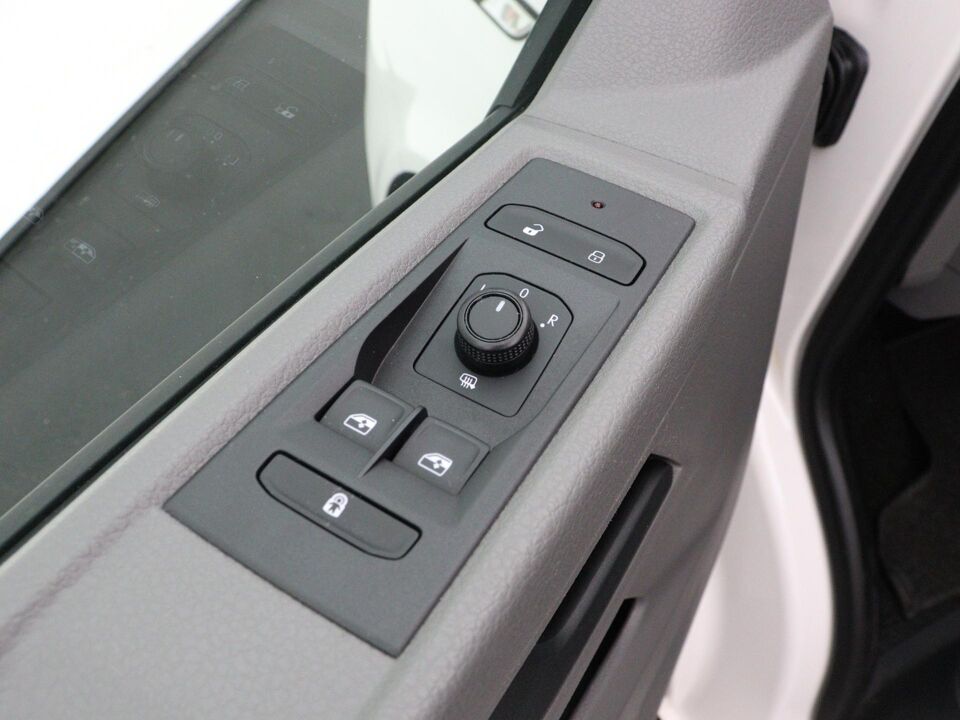 VW-Bedrijfswagens Transporter 2.0 TDI 150 PK DSG L1H1 28 Comfortline
