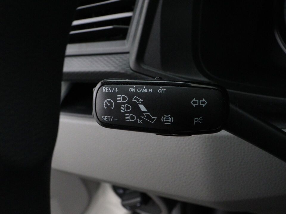 VW-Bedrijfswagens Transporter 2.0 TDI 150 PK DSG L1H1 28 Comfortline