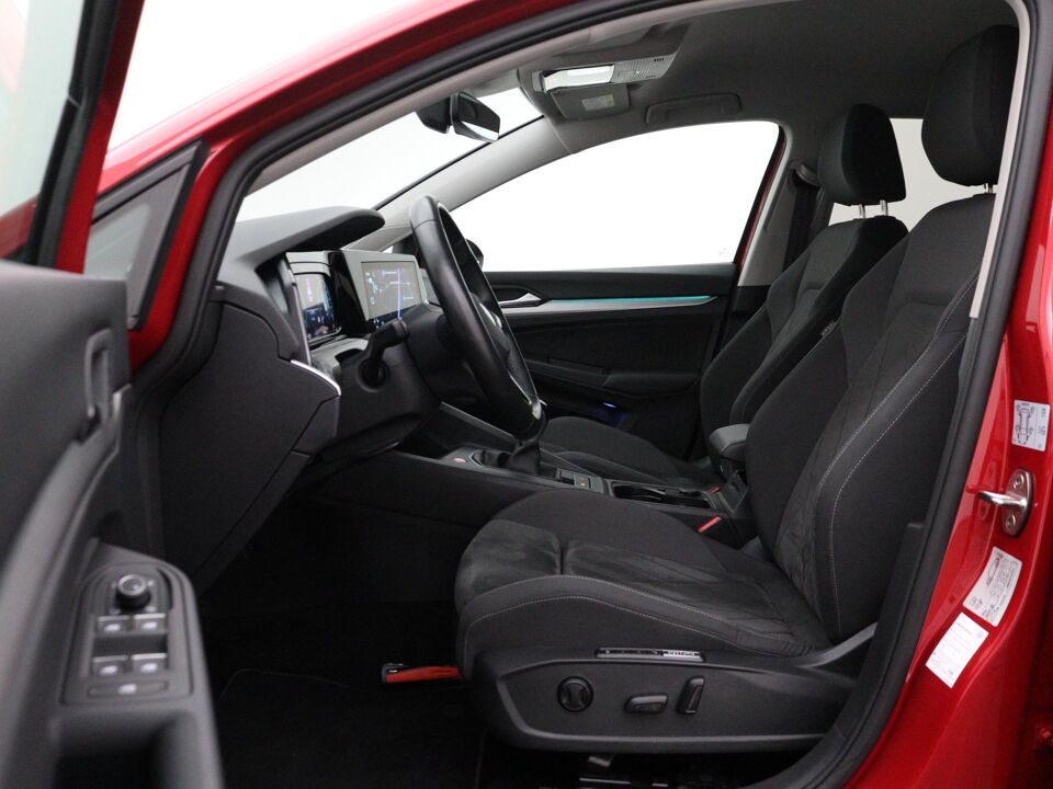 Volkswagen Golf 1.0 TSI Life Business