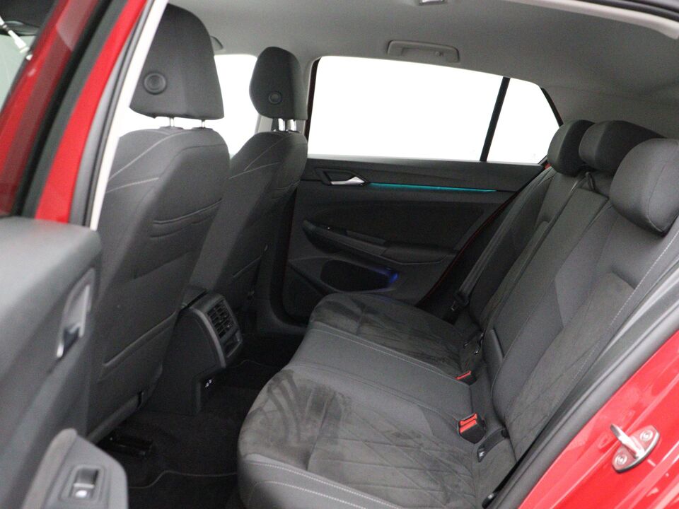 Volkswagen Golf 1.0 TSI Life Business