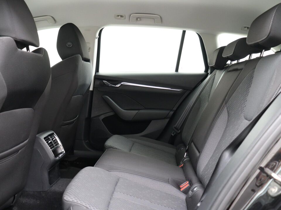 Škoda Octavia Combi 1.4 TSI 204 PK iV PHEV Business Edition Plus