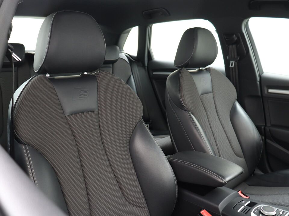 Audi A3 Sportback 30 TFSI Sport S-Line Edition