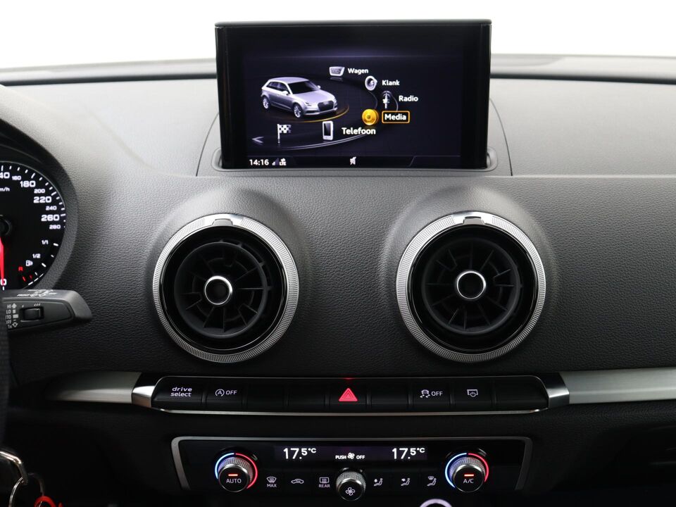 Audi A3 Sportback 30 TFSI Sport S-Line Edition