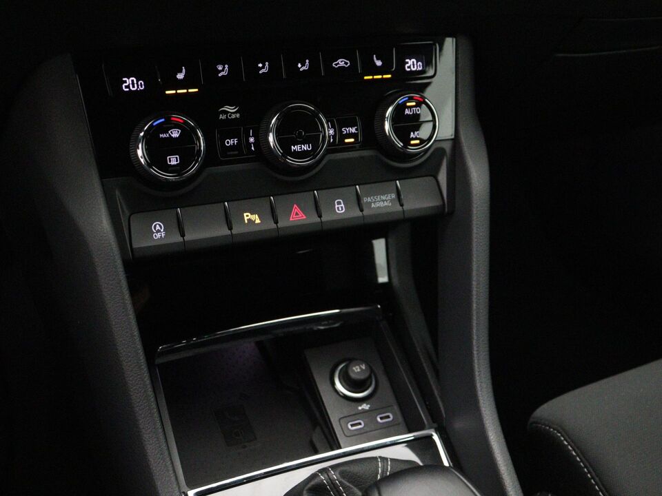Škoda Karoq 1.5 TSI ACT Sportline Business