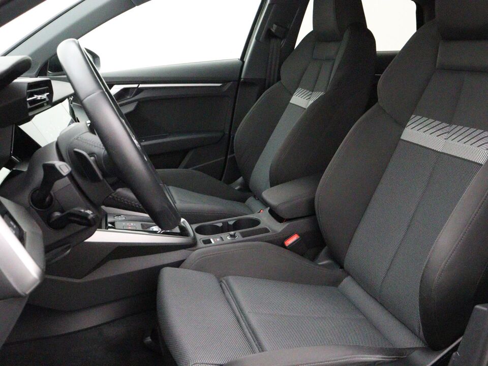 Audi A3 Limousine 35 TFSI Business edition