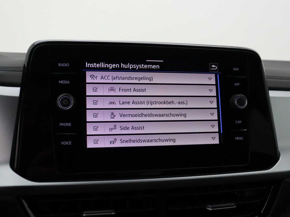 Volkswagen T-Roc Life Edition 1.5 TSI 110 kW / 150 PK