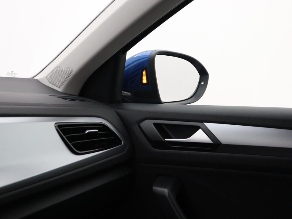 Volkswagen T-Roc Life Edition 1.5 TSI 110 kW / 150 PK