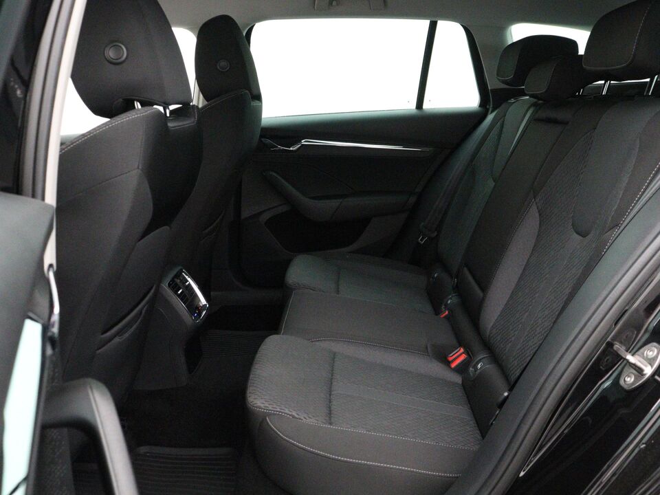 Škoda Octavia Combi 1.4 TSI iV PHEV Business Edition Plus