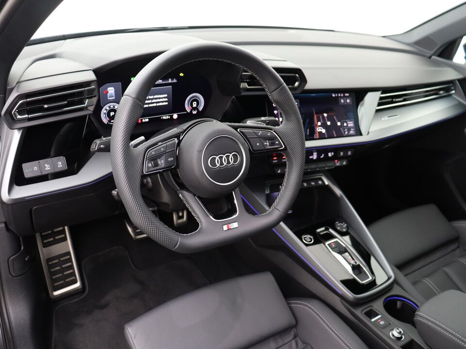 Audi A3 Limousine 30 TFSI S edition