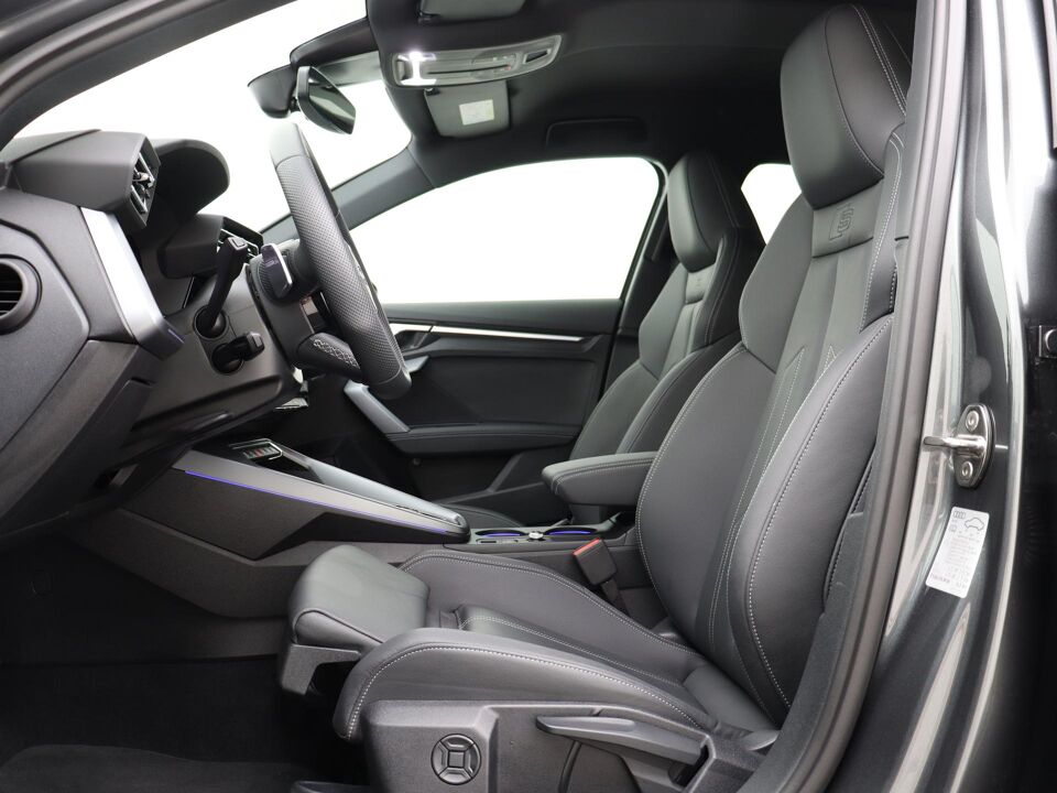 Audi A3 Limousine 30 TFSI S edition