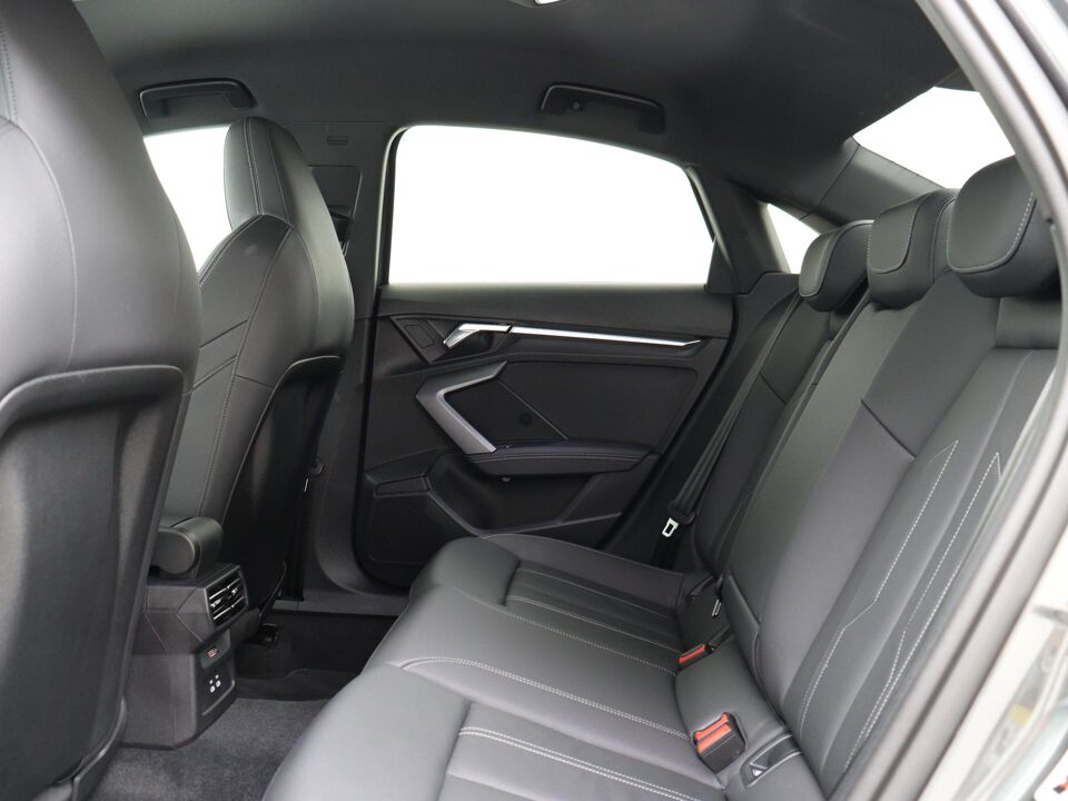 Audi A3 Limousine 30 TFSI S edition