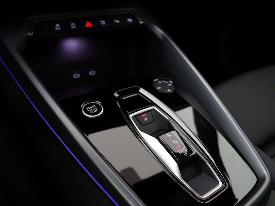 Audi A3 Limousine 30 TFSI S edition