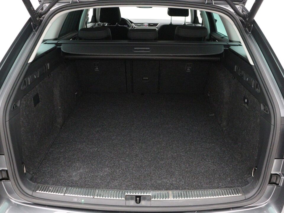 Škoda Superb Combi 1.4 TSI iV Business Edition Plus