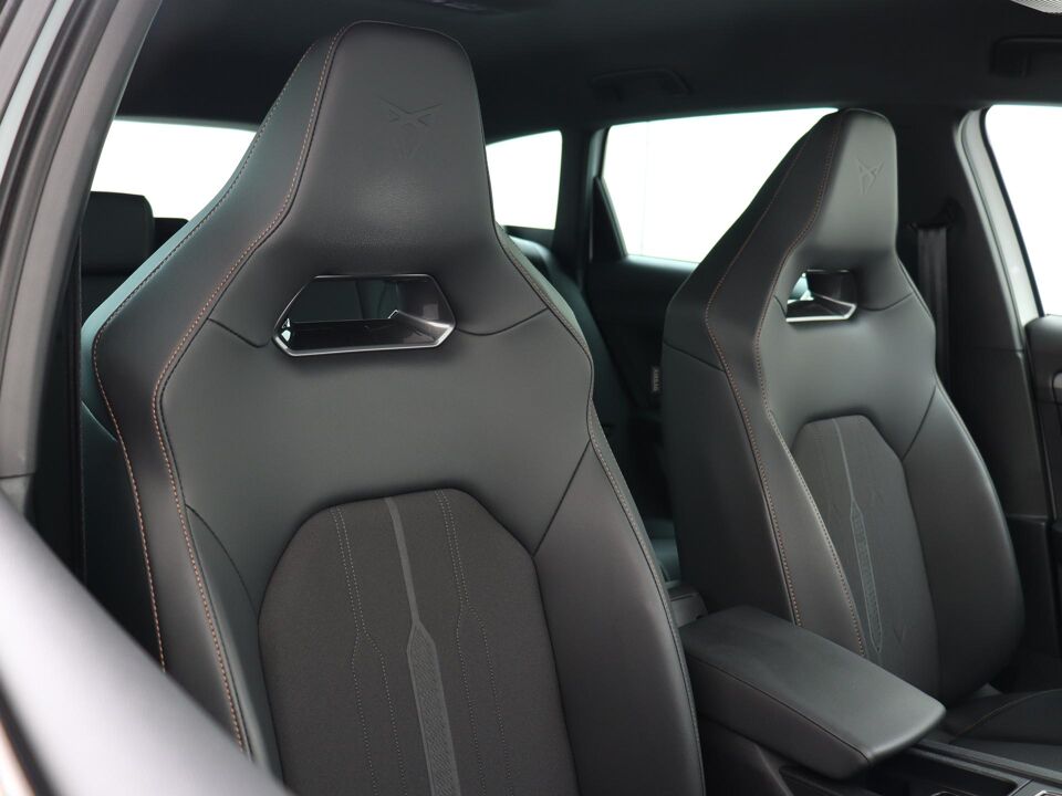CUPRA Leon 1.4 e-Hybrid 204 PK Business