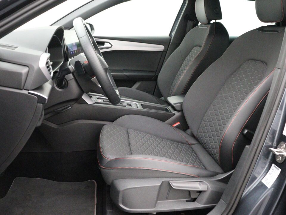 SEAT Leon Sportstourer 1.0 eTSI FR Business Intense