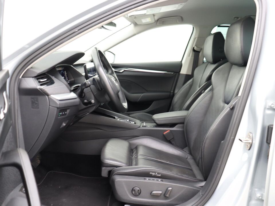 Škoda Octavia Combi 1.4 TSI iV PHEV Business Edition Plus