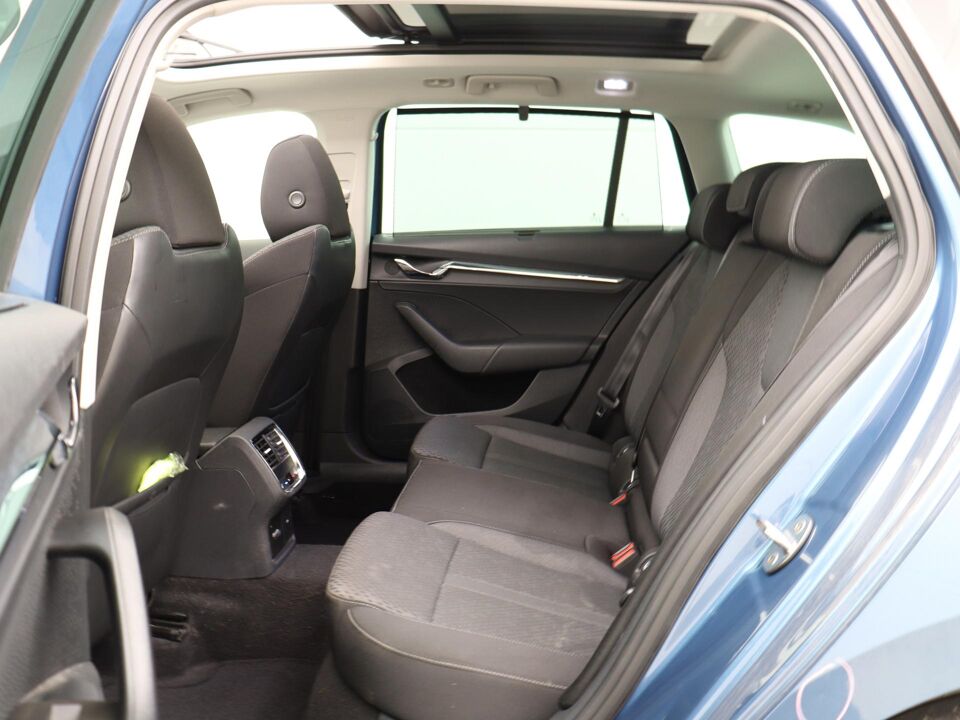 Škoda Octavia Combi 1.4 TSI iV PHEV Business Edition Plus