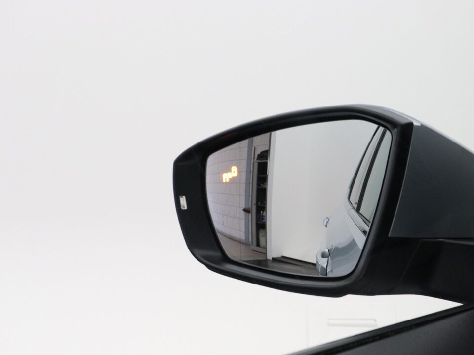 Volkswagen T-Cross 1.0 TSI R-Line