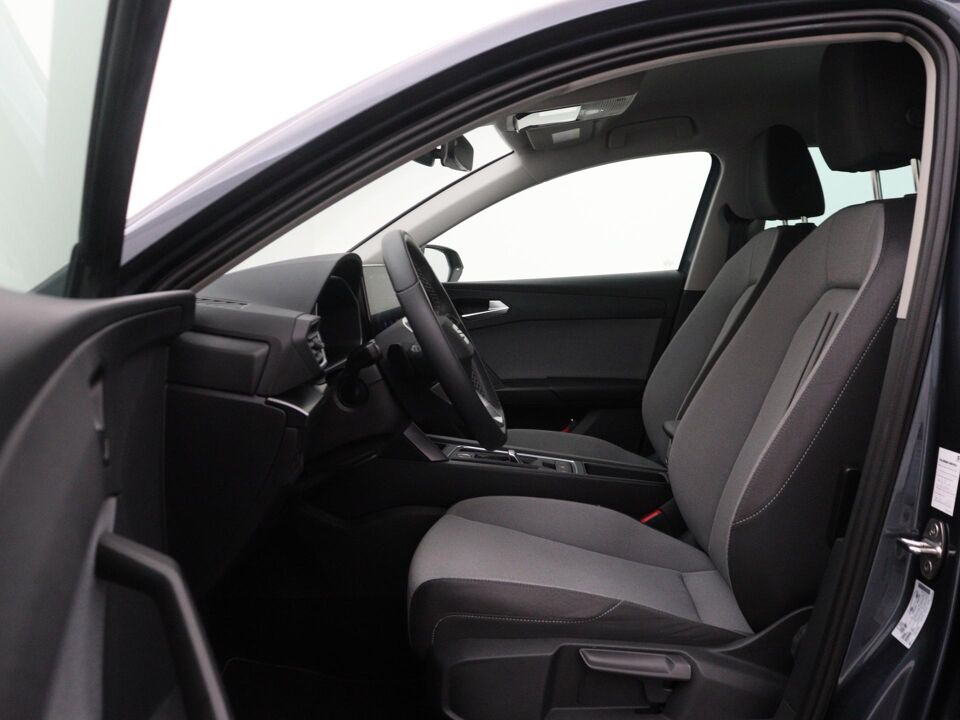 SEAT Leon Sportstourer 1.0 eTSI Business Intense