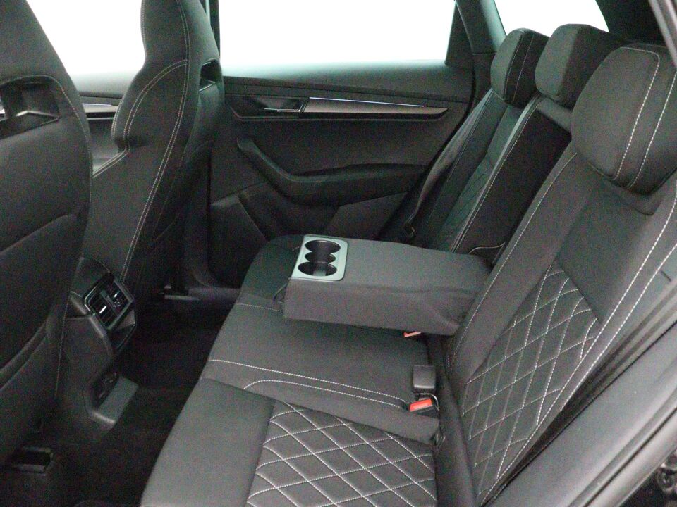 Škoda Karoq 1.5 TSI ACT Sportline Business